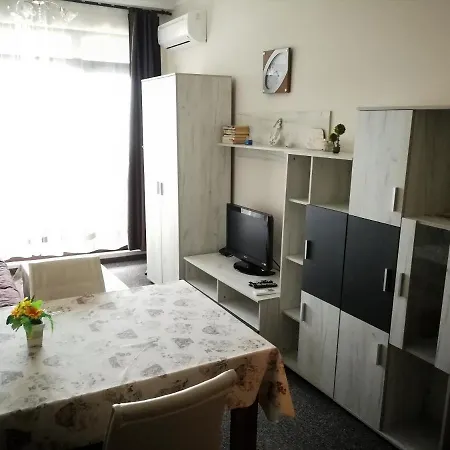 Veronika's Seaview アパート